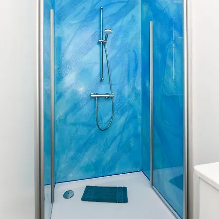 Ferienhaus Meer 펜션 도누메시어